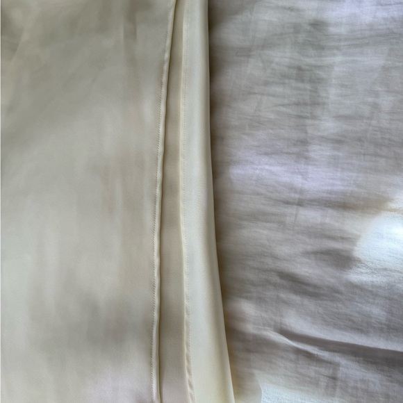 Zara Cream Satin Skirt and Top Set - Picture 5 of 5